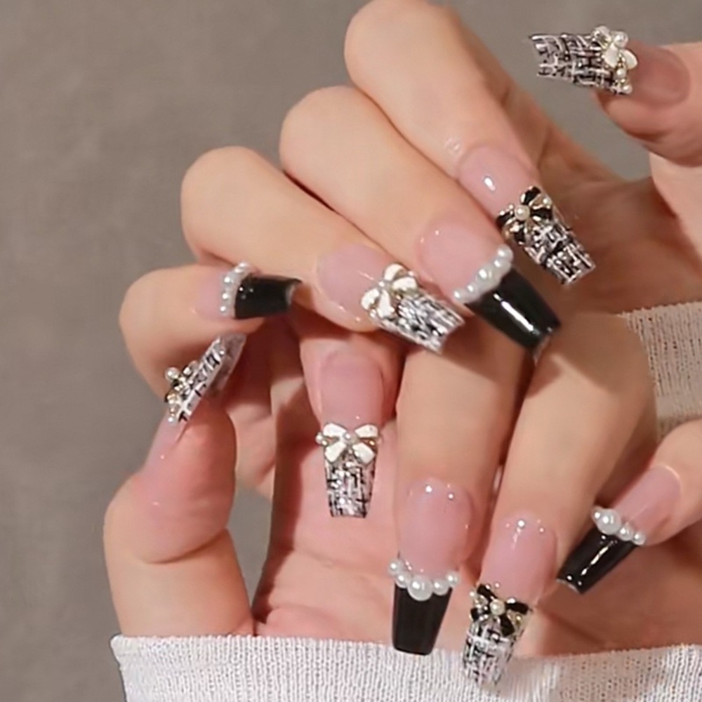 Elegant Black and Silver Nail Art Set